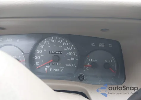 2005 Mercury Grand Marquis Gs z USA, uszkodzony, nr VIN 2MEFM74W35X652821